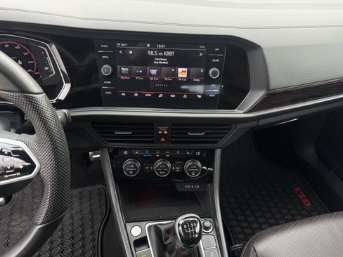 Used 2024 Volkswagen Jetta GLI Autobahn w/ GLI Black Package image 19