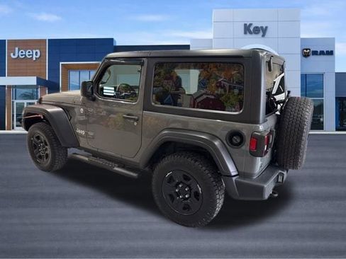 Used 2019 Jeep Wrangler Sport image 4