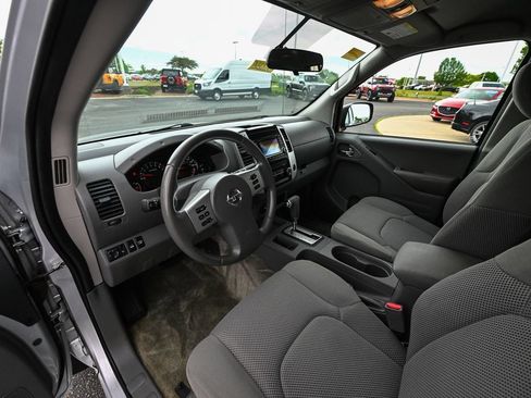 Used 2018 Nissan Frontier SV AWD/4WD image 18