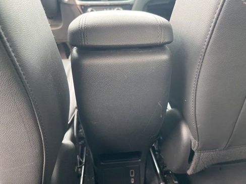 Used 2024 Buick Encore GX Sport Touring image 17