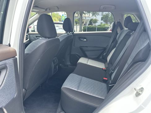 Used 2023 Nissan Rogue SV AWD/4WD image 31