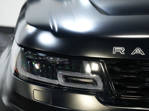 Used 2022 Land Rover Range Rover Sport SVR image 10