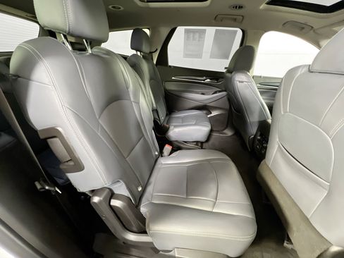 Used 2020 Buick Enclave Essence w/ Sound and Sites Package image 28