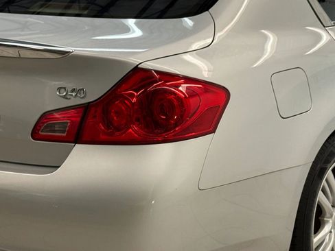 Used 2015 INFINITI Q40 w/ Navigation Package RWD image 10