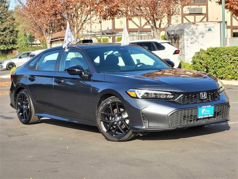 Certified 2025 Honda Civic Sport image 2