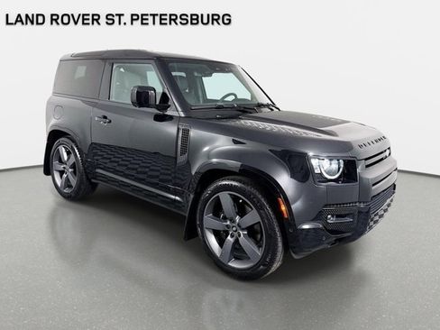 Used 2023 Land Rover Defender 90 V8 AWD/4WD image 3
