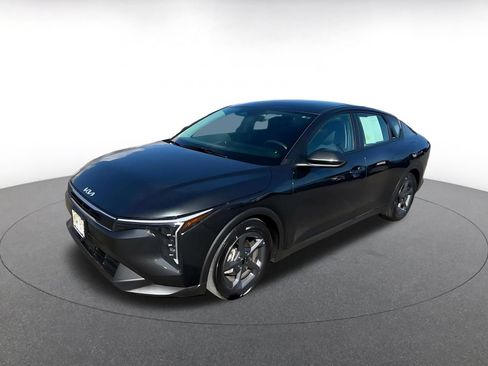 Used 2025 Kia K4 FWD image 7