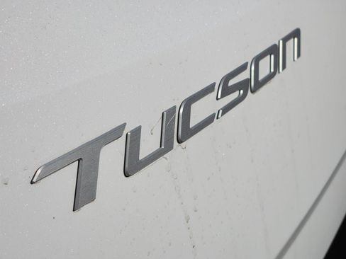 New 2026 Hyundai Tucson SE image 8