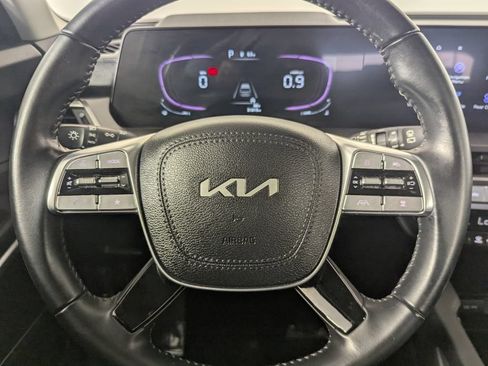 Used 2024 Kia Telluride LX FWD image 13