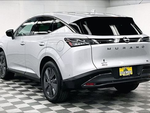 Used 2025 Nissan Murano SL image 3