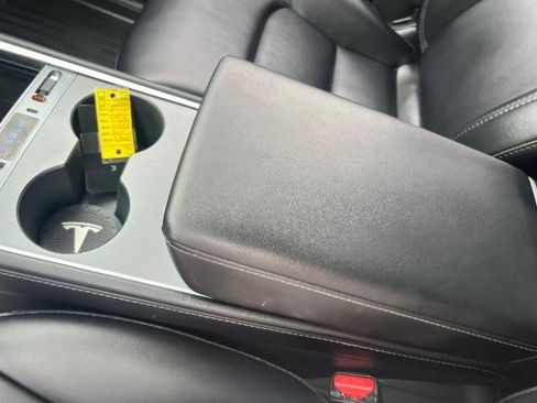 Used 2023 Tesla Model Y Long Range AWD/4WD image 30