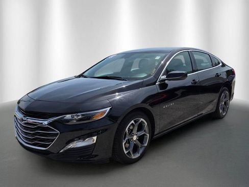 Used 2024 Chevrolet Malibu LT FWD image 2