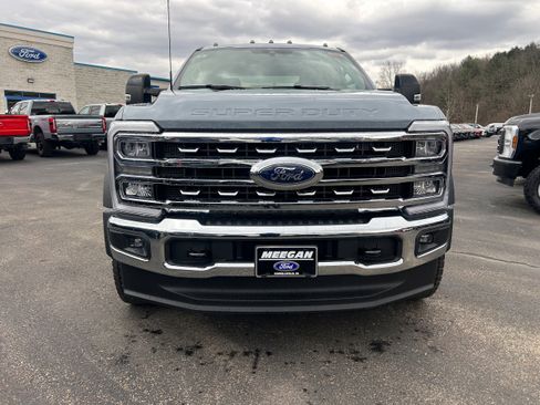 New 2026 Ford F550 4x4 Crew Cab image 16
