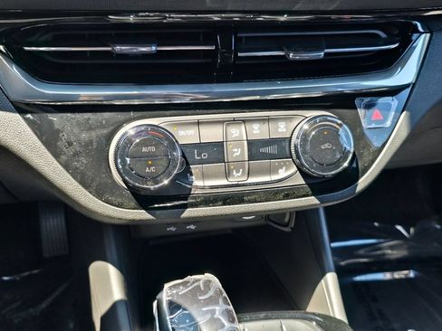 New 2026 Buick Envista Sport Touring w/ Convenience I Package FWD image 17