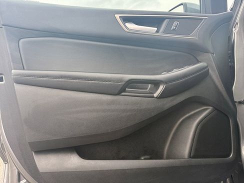 Used 2022 Ford Edge SEL w/ Convenience Package image 12