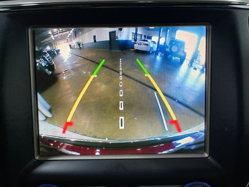 Used 2015 Jeep Grand Cherokee Overland AWD/4WD image 11