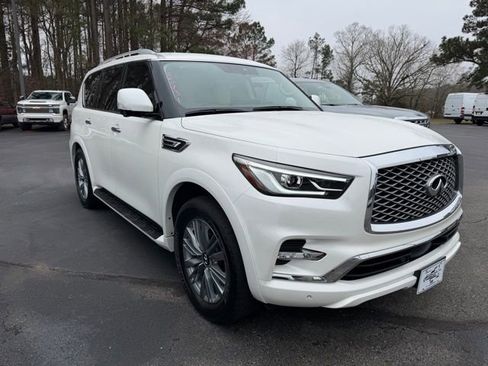 Used 2024 INFINITI QX80 Luxe w/ Cargo Package image 3