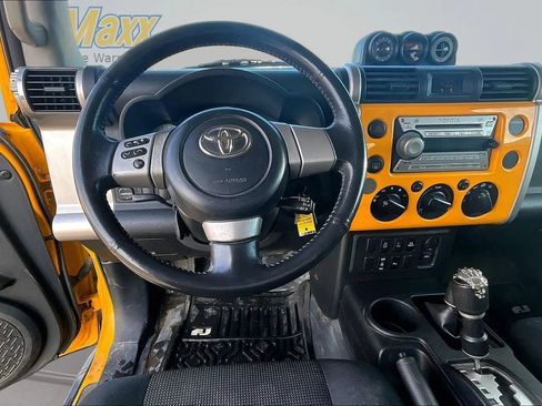 Used 2007 Toyota FJ Cruiser 4WD image 8