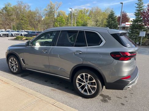 Used 2024 BMW X5 xDrive40i w/ Premium Package AWD/4WD image 47