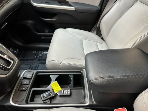 Used 2015 Honda CR-V Touring image 19