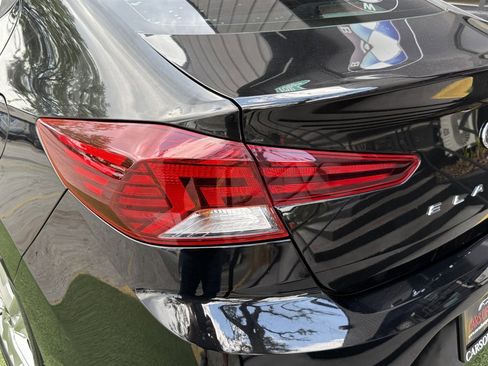 Used 2019 Hyundai Elantra SEL w/ Cargo Package image 11
