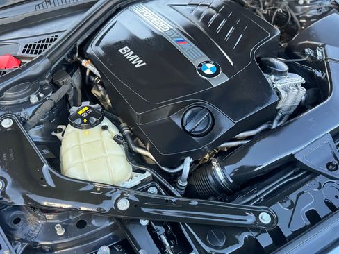Used 2018 BMW M2 RWD image 28