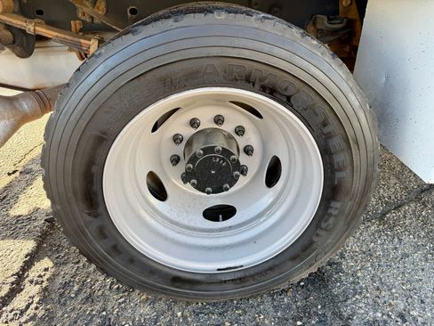 Used 2013 Ford F450 XL w/ PWR Equipment Group image 24