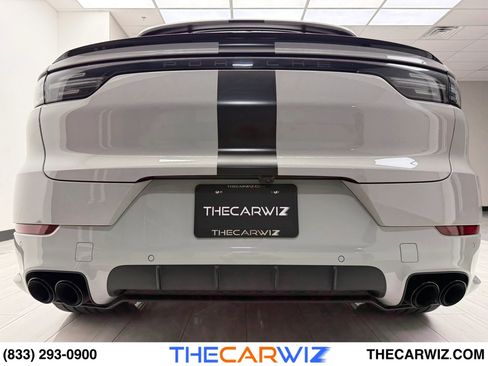 Used 2023 Porsche Cayenne GTS image 23