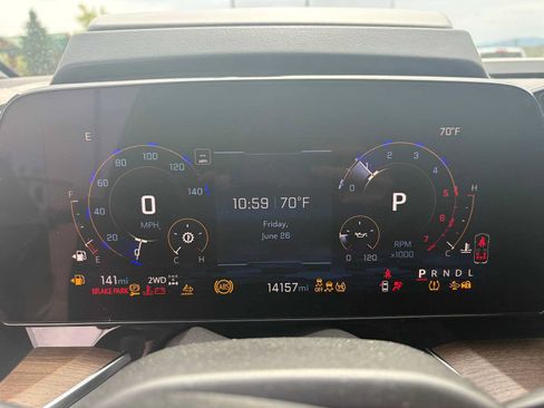 Used 2025 Chevrolet Suburban High Country AWD/4WD image 40