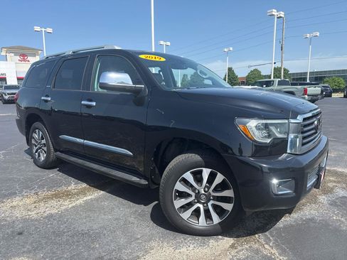 Used 2019 Toyota Sequoia Limited w/ Safety & Convenience Package AWD/4WD image 2