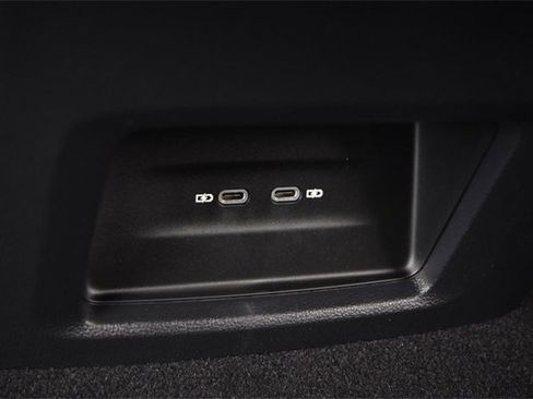 New 2026 Volkswagen Atlas Cross Sport SE image 22