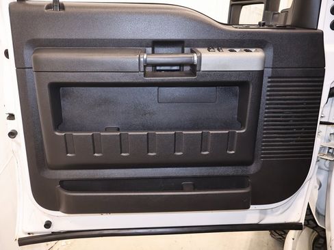 Used 2016 Ford F250 Lariat w/ Lariat Ultimate Package image 11