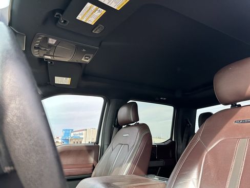 Used 2015 Ford F150 Platinum w/ Equipment Group 701A Luxury image 15