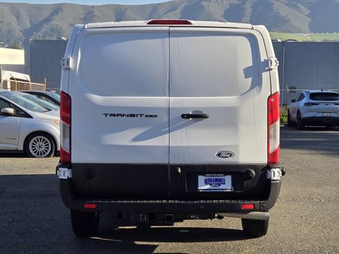 New 2026 Ford Transit 250 Low Roof RWD image 5