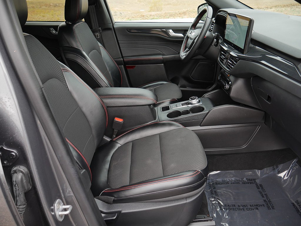 Used 2024 Ford Escape ST-Line w/ Tech Pack #1 AWD/4WD image 55