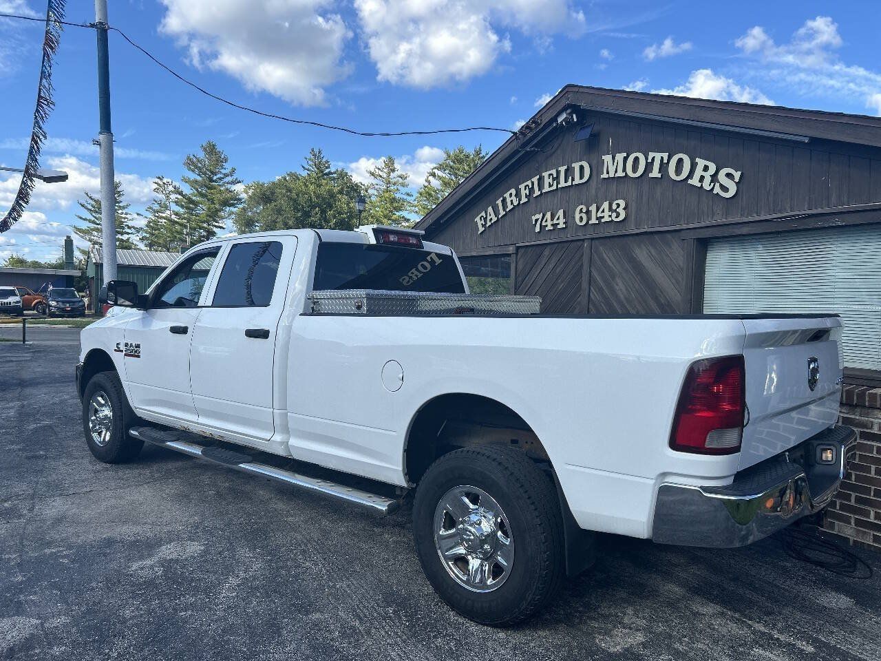 Used 2015 RAM 2500 Tradesman w/ Chrome Appearance Group AWD/4WD image 2