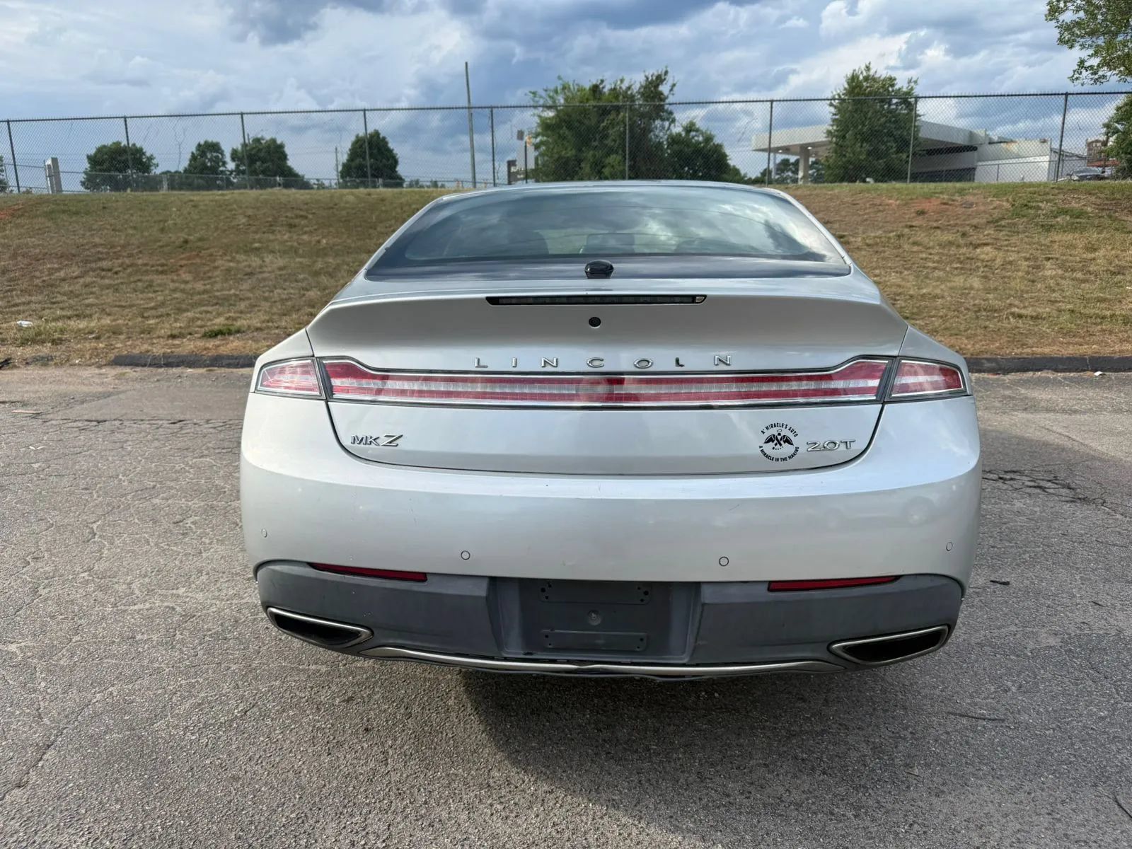 Used 2017 Lincoln MKZ Reserve FWD image 17