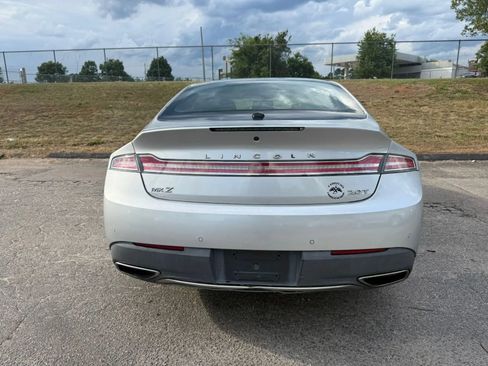 Used 2017 Lincoln MKZ Reserve FWD image 17