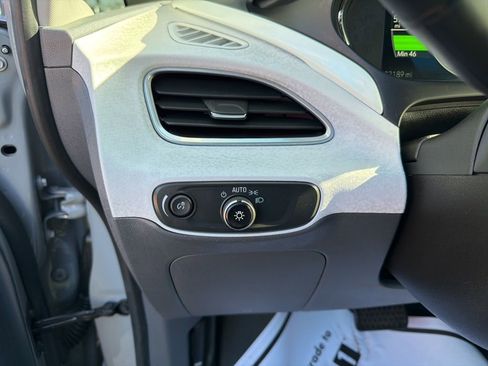 Used 2020 Chevrolet Bolt LT FWD image 19