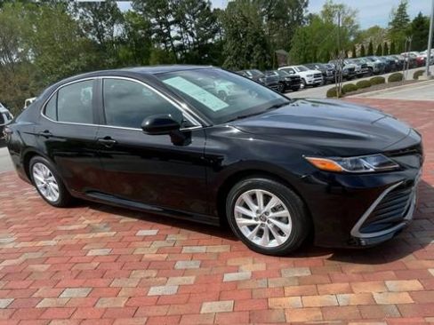 Used 2024 Toyota Camry LE FWD image 3