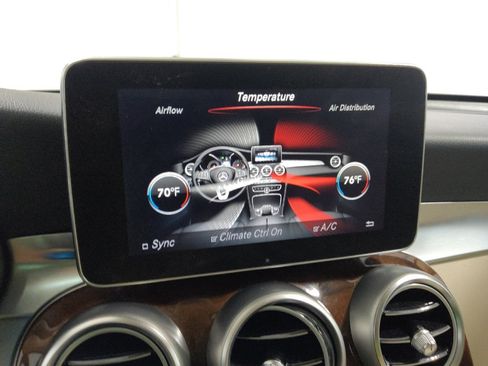 Used 2019 Mercedes-Benz GLC 300 4MATIC w/ Driver Assistance Package image 25