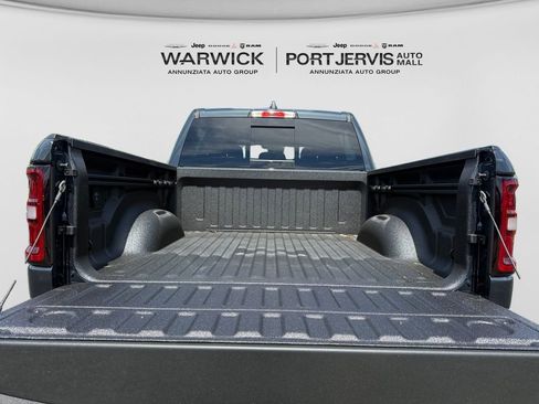 New 2026 RAM 1500 Express AWD/4WD image 18