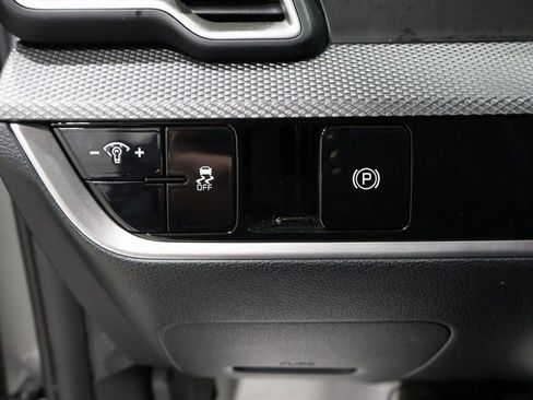 Used 2024 Kia Sportage LX image 32