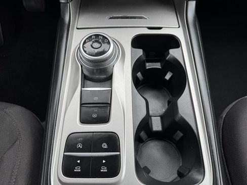 Used 2020 Ford Explorer XLT w/ Comfort Package image 16