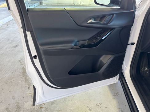 Used 2025 Chevrolet Equinox LT image 20