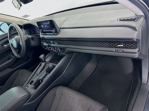 Certified 2023 Honda Accord EX image 28