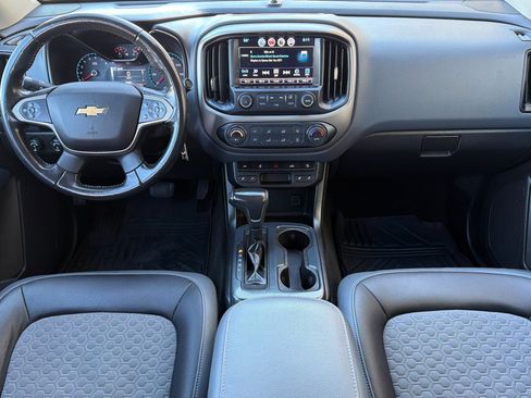 Used 2017 Chevrolet Colorado Z71 image 13