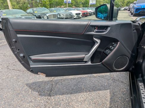 Used 2017 Subaru BRZ Limited w/ Performance Package image 11