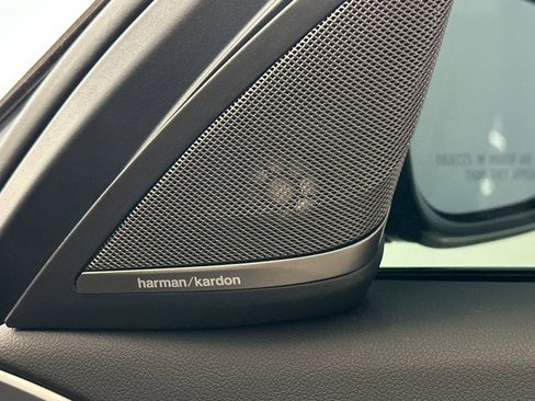 Used 2023 BMW 540i 540i w/ M Sport Package image 21