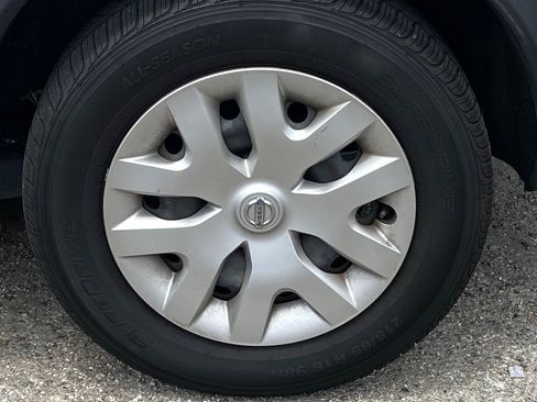 Used 2020 Nissan Rogue Sport S FWD image 6